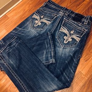 Rock Revival Men’s 31/32 boot cut jeans distressed